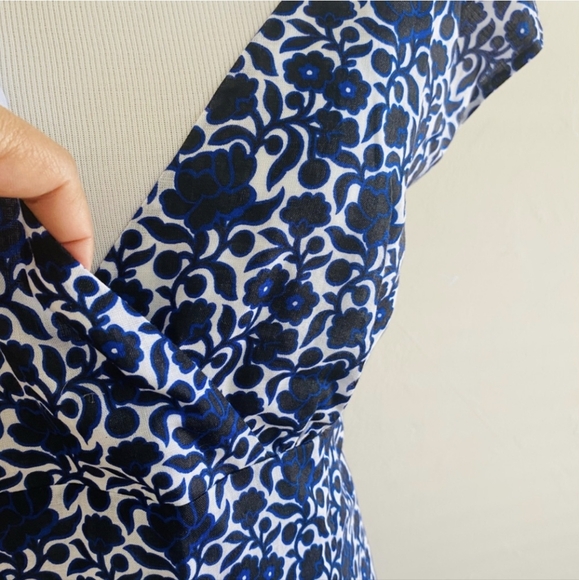 LIZ CLAIBORNE FLORAL MIDI DRESS BLUE V-NECK CROSSOVER COTTON SIZE 10 - Picture 5 of 11